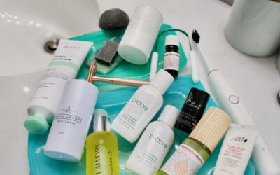 15 Clean Skincare Travel Essentials